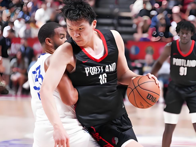 九游官网-赛季报销！1场没打就被裁！ 杨瀚森也要警觉了！