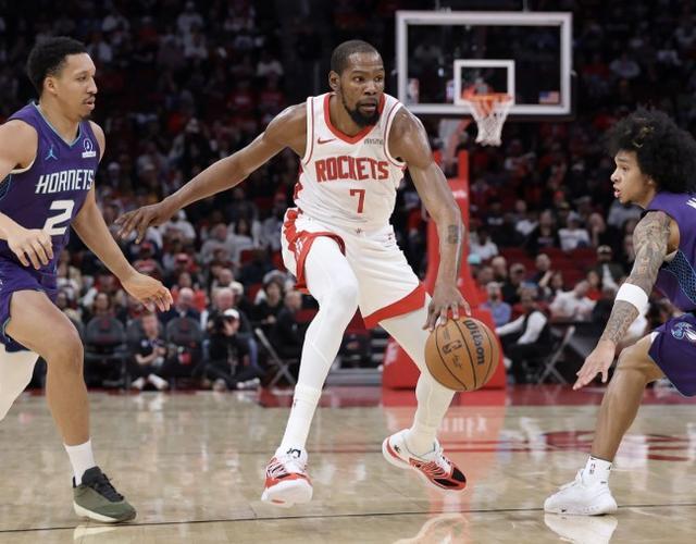 九游体验-杜兰特：连续两场表现糟糕很失望，我要尽力保持进攻端的侵略性